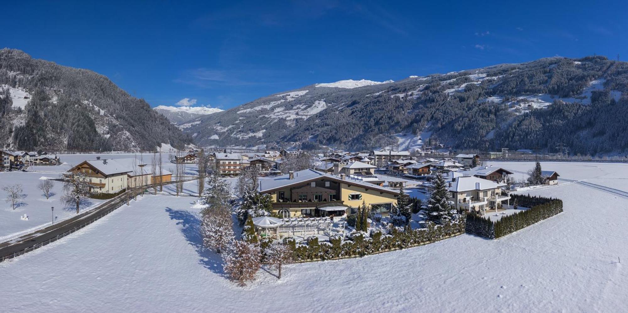 Boutiquehotel Saeumler Zell am Ziller Exterior photo